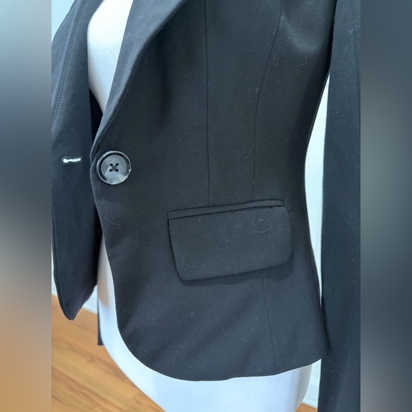 Candie's Classic Black Blazer - Picture 2 of 7